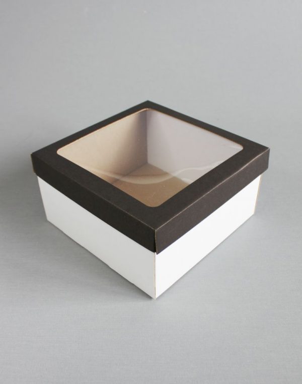 white+black-window_0755
